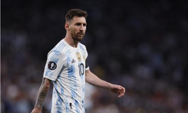 3岁童喝珍珠奶茶蹦床时不幸窒息亡，家长发声欲追责；律师分析各方法律责任